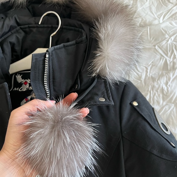 Moose Knuckles jacket-size xs - Picture 3 of 9